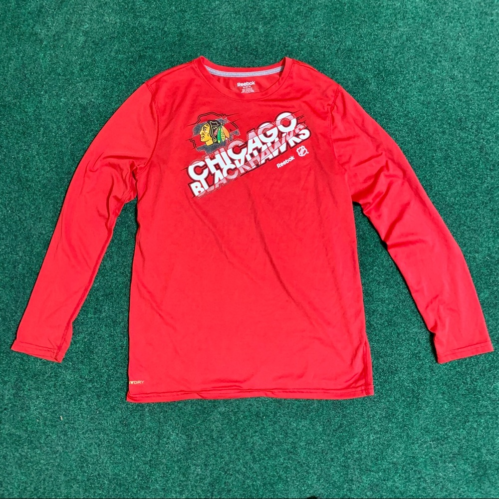 Reebok Chicago Blackhawks Play Dry Long Sleeve NHL Hockey Shirt Youth 18
